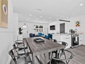 7471 Hope St, Hollywood FL 33024