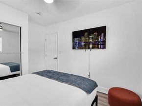 7471 Hope St, Hollywood FL 33024