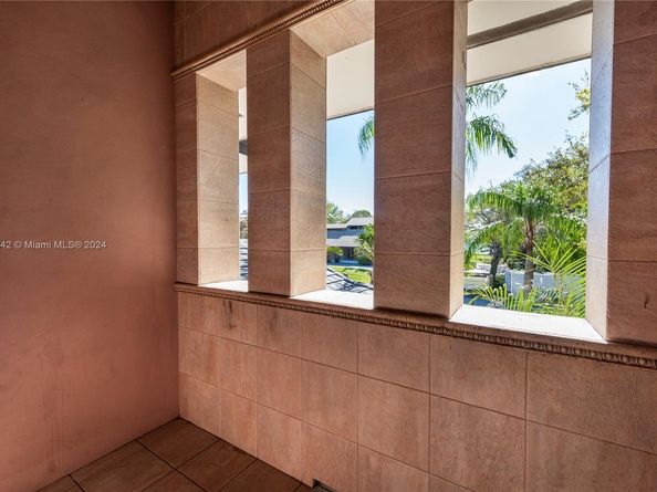 2685 Hackney Rd, Weston FL 33331