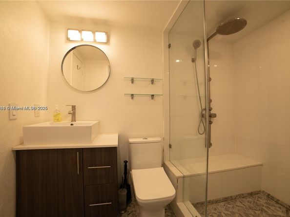 3343 Franklin Ave, Miami FL 33133