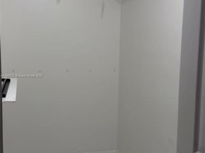 2849 W 71st St, Hialeah FL 33018