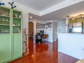 2740 SW 28th Ter 705, Miami FL 33133
