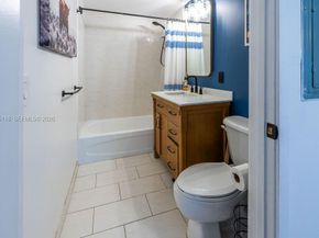 2740 SW 28th Ter 705, Miami FL 33133