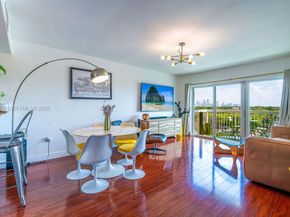 2740 SW 28th Ter 705, Miami FL 33133