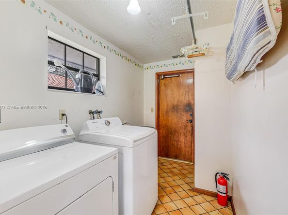 10963 NW 12th Mnr, Coral Springs FL 33071