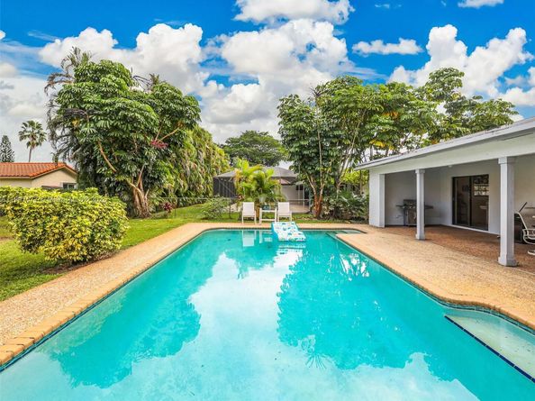 10963 NW 12th Mnr, Coral Springs FL 33071