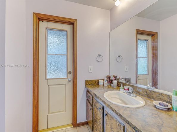 10963 NW 12th Mnr, Coral Springs FL 33071