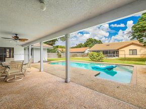 10963 NW 12th Mnr, Coral Springs FL 33071