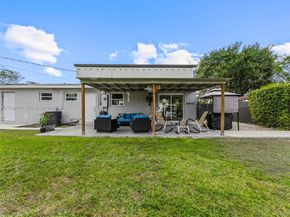 11401 SW 56th St, Miami FL 33165