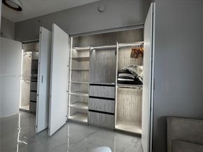 711 NE 23 2206, Miami FL 33137