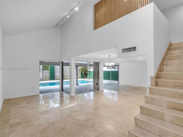 1769 Wa Kee Na Dr, Miami FL 33133