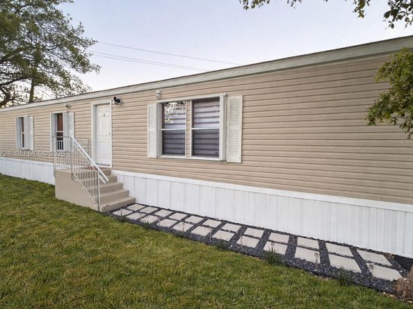 2108 8th Ave N, Lake Worth FL 33461