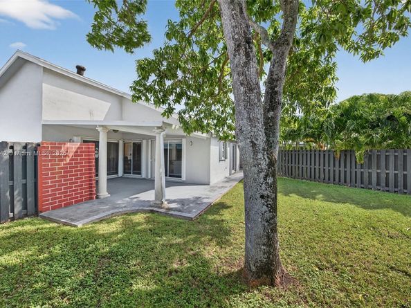 15326 SW 58th Ter, Miami FL 33193
