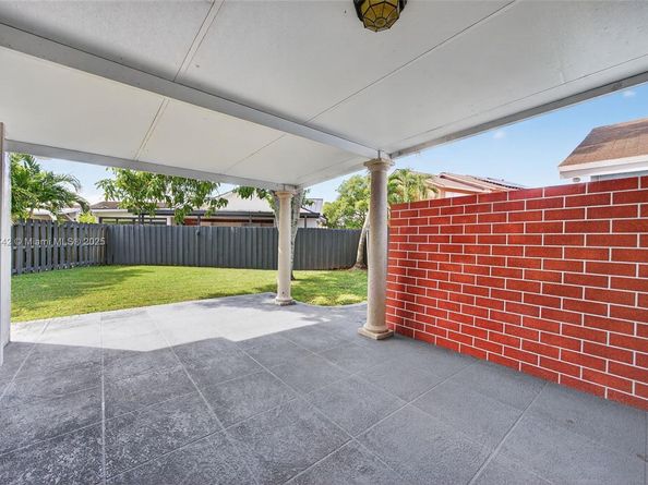 15326 SW 58th Ter, Miami FL 33193