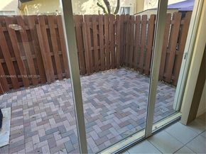 1575 NE 33rd Ave 1049, Homestead FL 33033