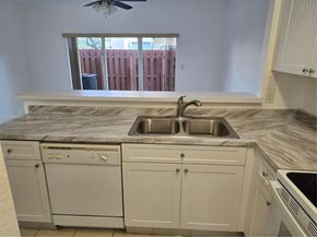 1575 NE 33rd Ave 1049, Homestead FL 33033