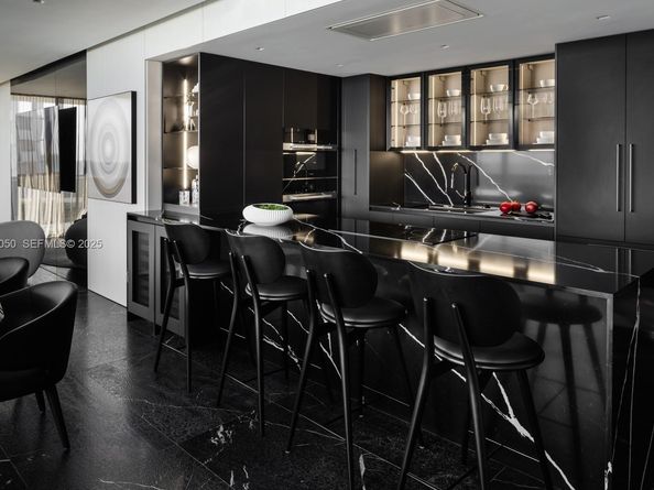 5875 Collins Ave 902, Miami Beach FL 33140