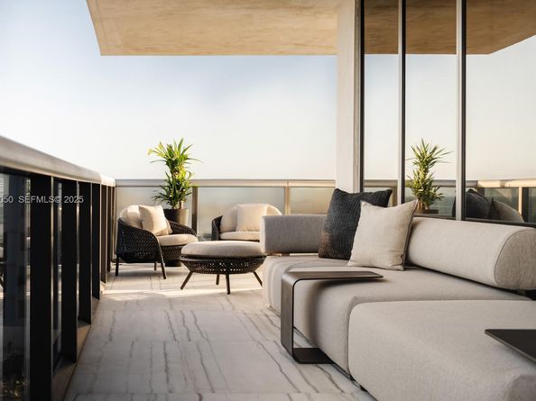 5875 Collins Ave 902, Miami Beach FL 33140