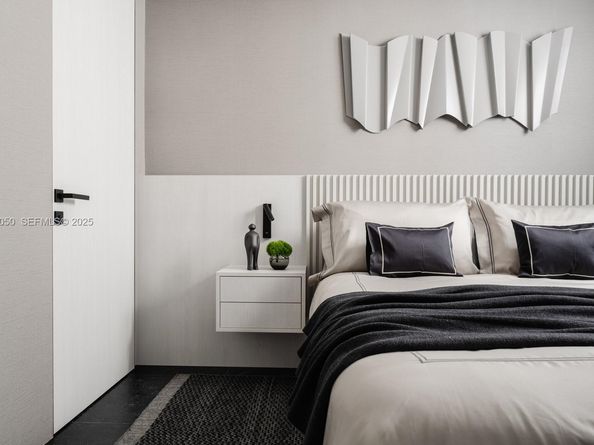 5875 Collins Ave 902, Miami Beach FL 33140