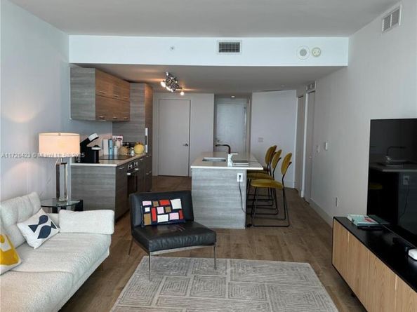 650 NE 32 street 1805, Miami FL 33137