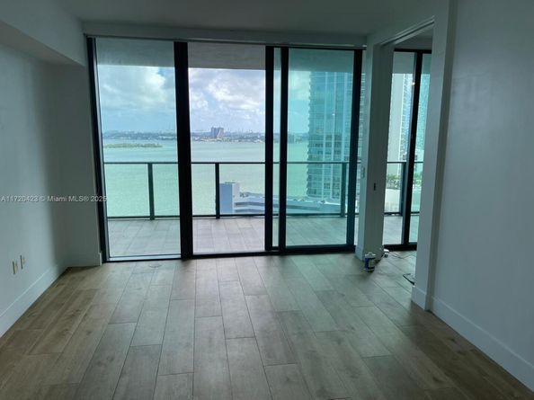 650 NE 32 street 1805, Miami FL 33137