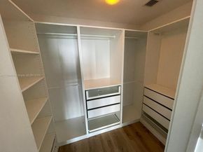 650 NE 32 street 1805, Miami FL 33137