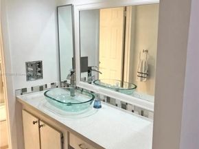 1925 Brickell Ave 1403, Miami FL 33129