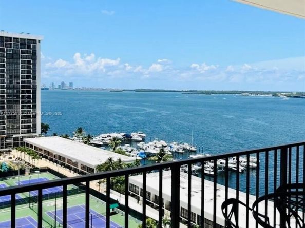 1925 Brickell Ave 1403, Miami FL 33129