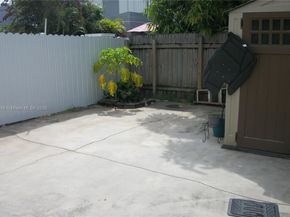 3900 W 8th Ln 16, Hialeah FL 33012