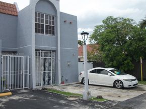 3900 W 8th Ln 16, Hialeah FL 33012