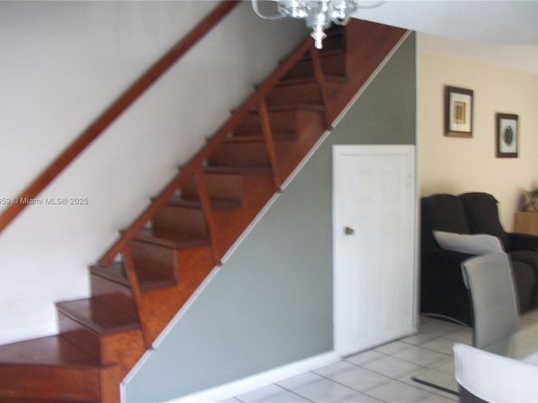 3900 W 8th Ln 16, Hialeah FL 33012