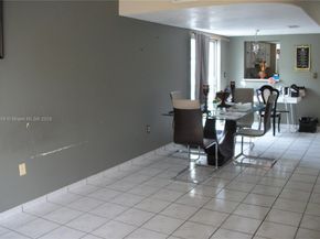 3900 W 8th Ln 16, Hialeah FL 33012
