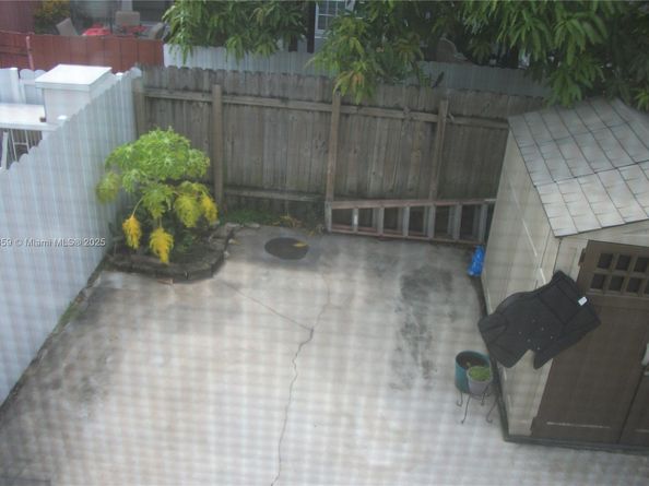 3900 W 8th Ln 16, Hialeah FL 33012