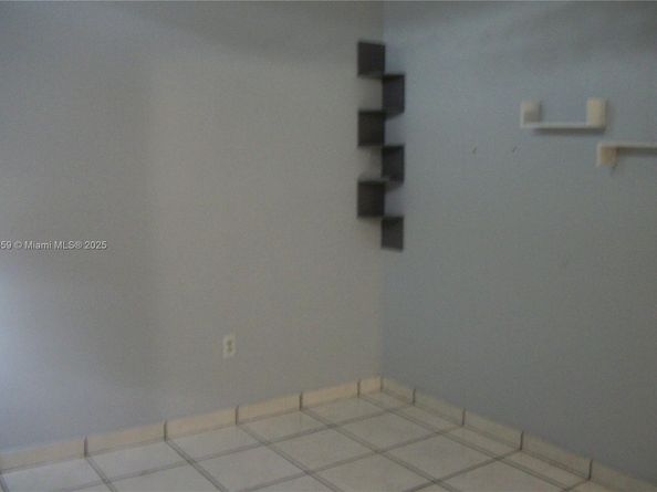 3900 W 8th Ln 16, Hialeah FL 33012