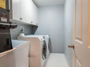 6952 NW 27th Ct, Margate FL 33063