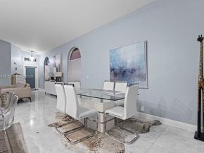 6952 NW 27th Ct, Margate FL 33063