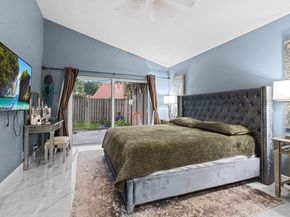 6952 NW 27th Ct, Margate FL 33063