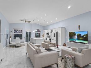 6952 NW 27th Ct, Margate FL 33063