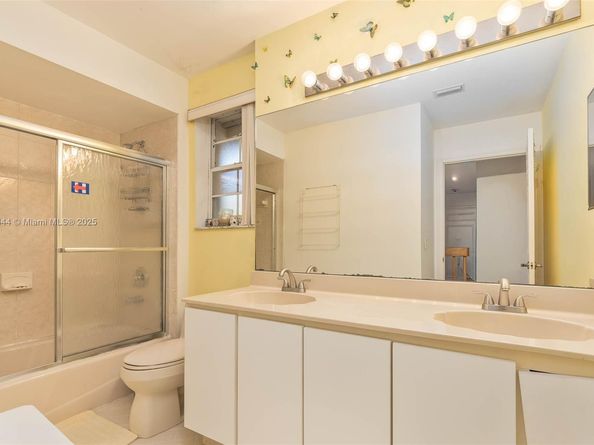 15011 SW 112th Ter, Miami FL 33196
