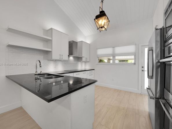 1100 El Rado St, Coral Gables FL 33134