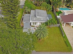 1441 Grant St, Hollywood FL 33020