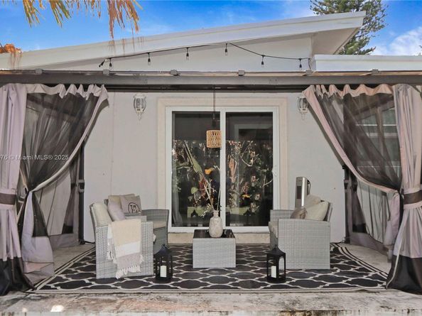 1441 Grant St, Hollywood FL 33020