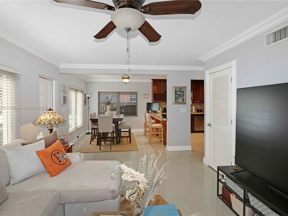 1441 Grant St, Hollywood FL 33020