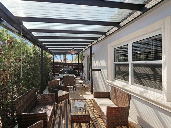 1441 Grant St, Hollywood FL 33020