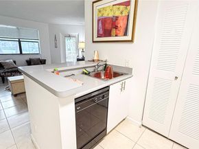 540 S Park Rd 149, Hollywood FL 33021