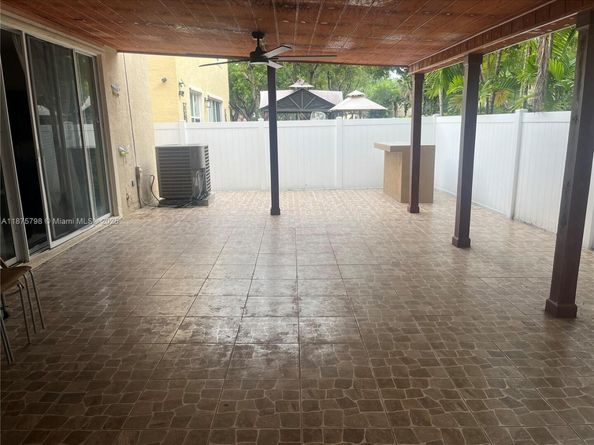 5012 SW 155 Ave, Miramar FL 33027
