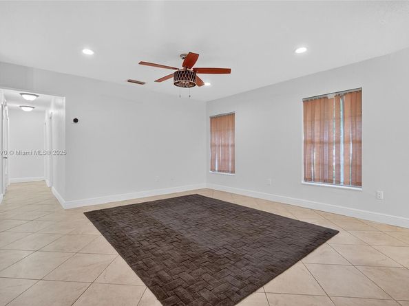 10463 SW 124th Pl, Miami FL 33186