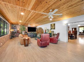 887 NE 145th St, North Miami FL 33161