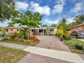 887 NE 145th St, North Miami FL 33161