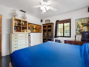 887 NE 145th St, North Miami FL 33161